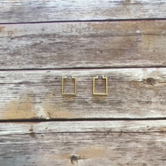 Gold Rectangular Hoop Earrings - Picture 3 of 5